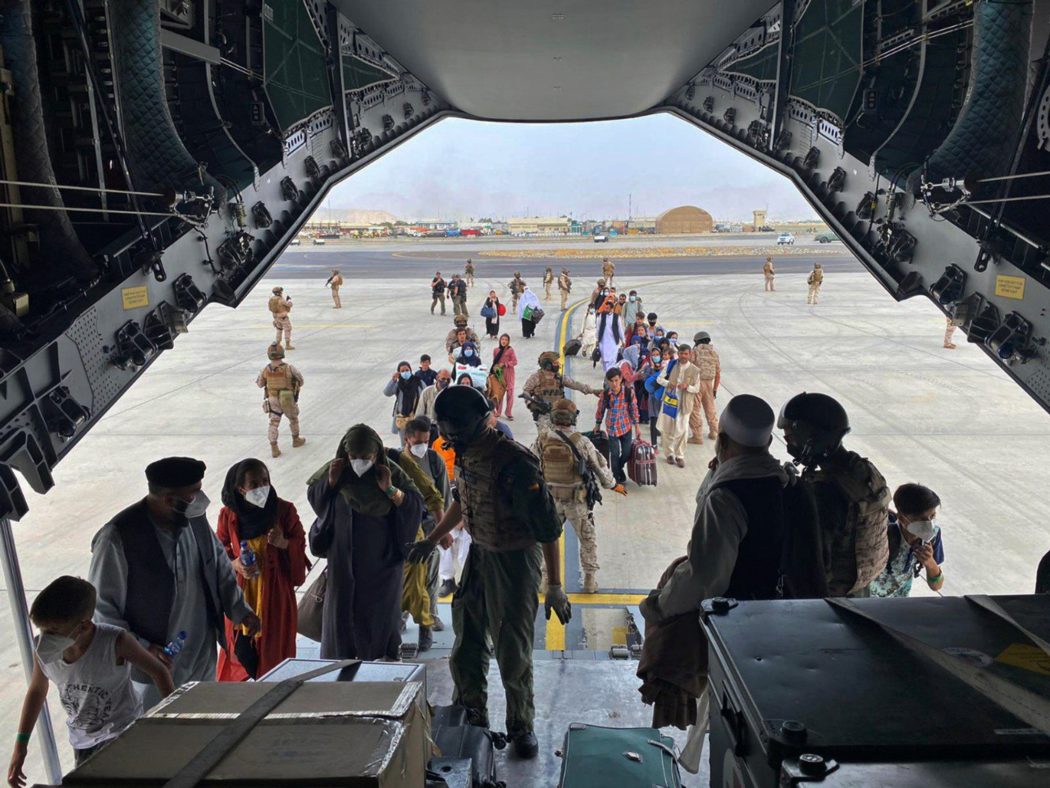 Afghanistan-evacuation-plane